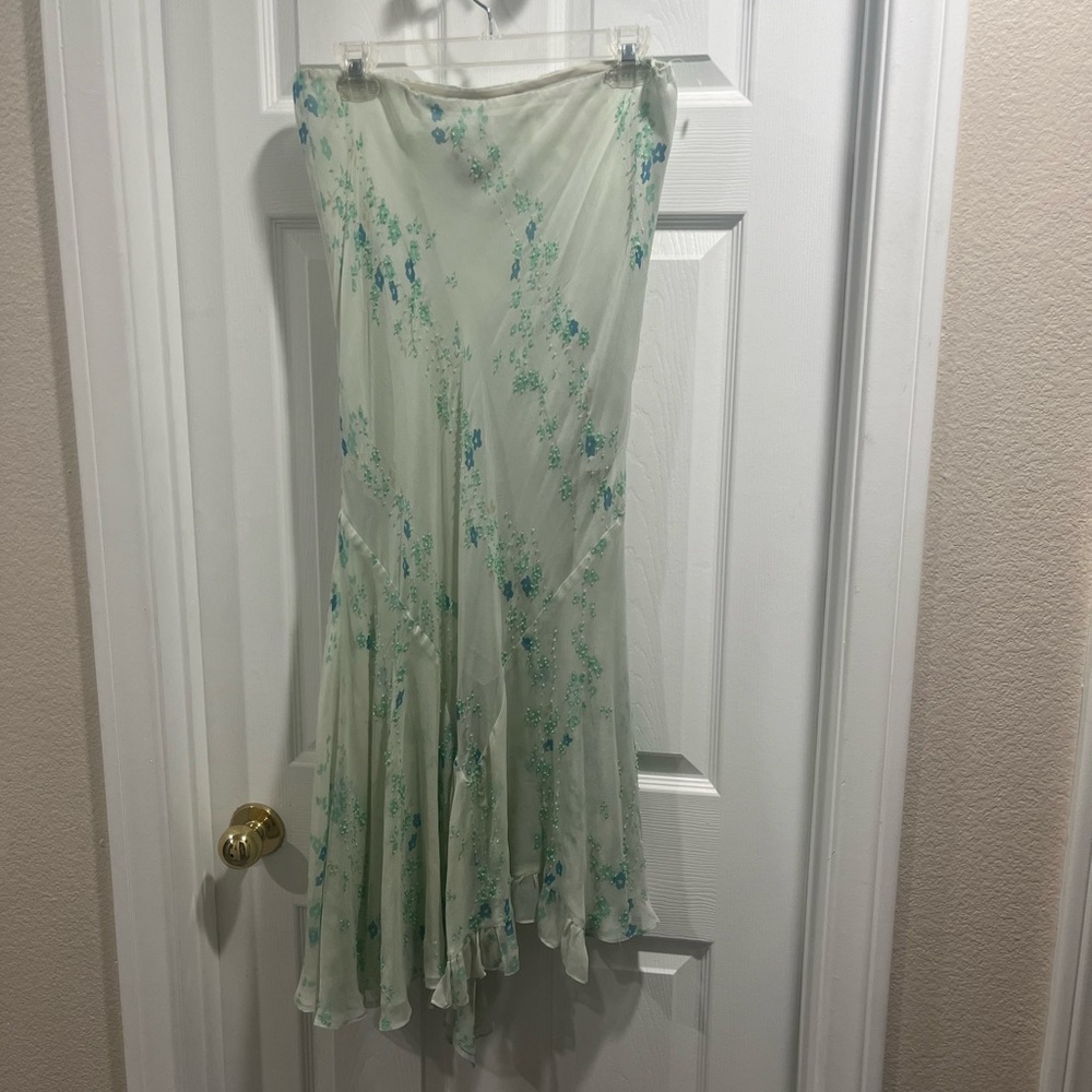 Blouse and skirt set